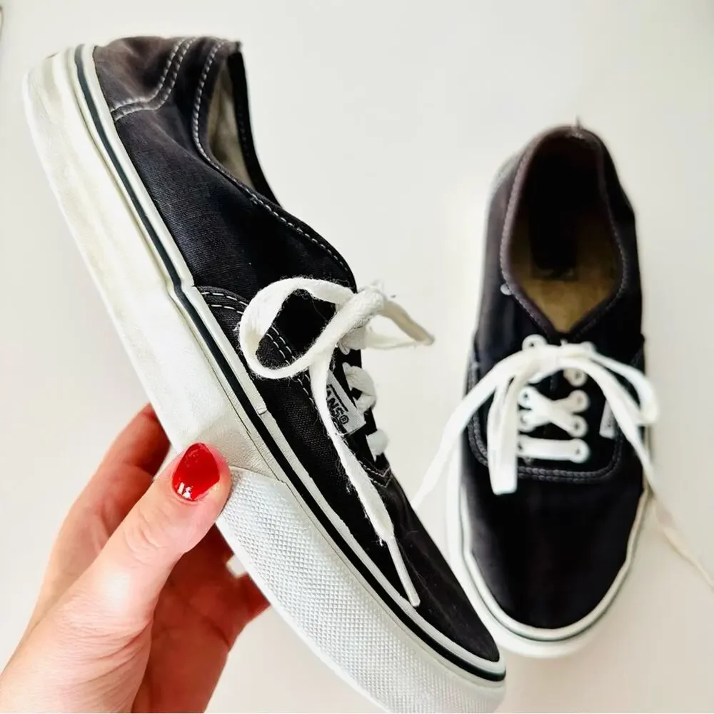 VANS Classic Authentic Lace Up White Black Unisex Sneakers Retro Skate Shoes 8